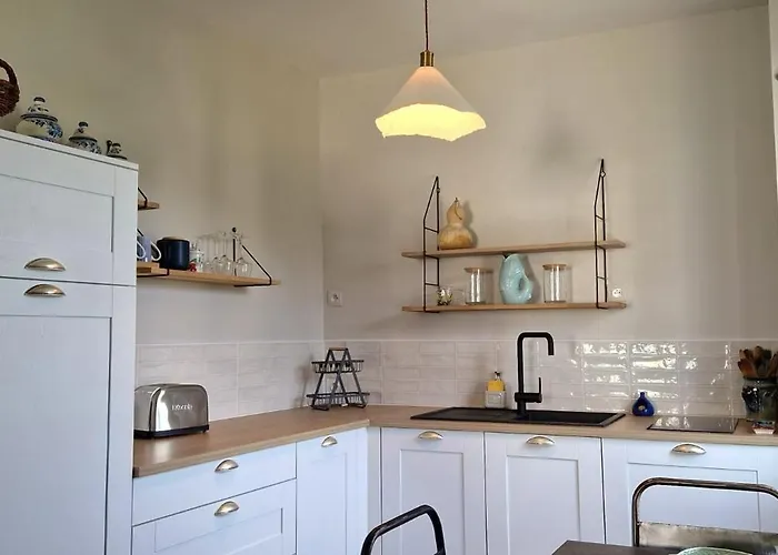 Bel Appartement, 2 Chambres, Parking, Proximite Plage Et Centre Ville