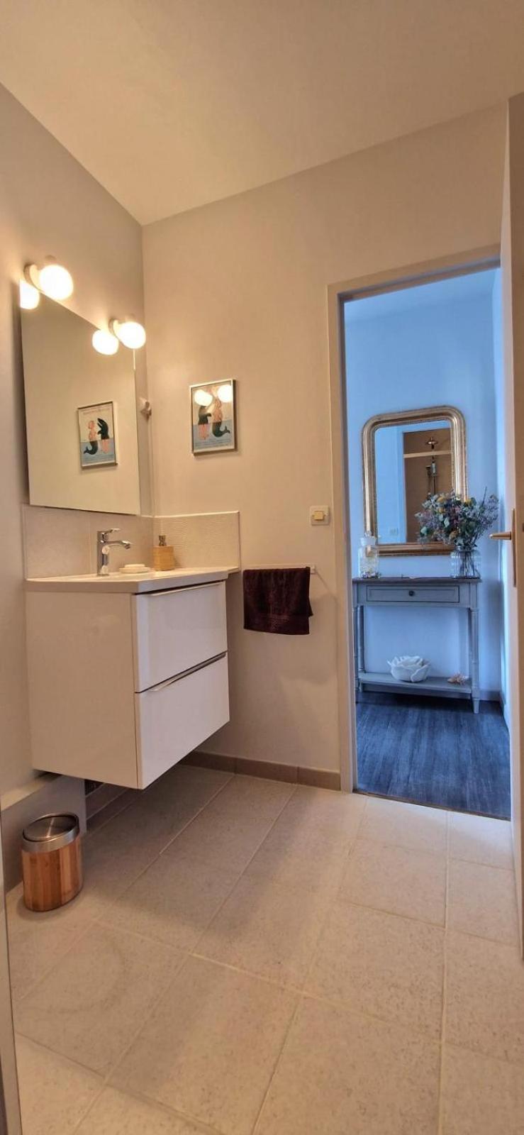 Apartment Bel Appartement, 2 Chambres, Parking, Proximite Et Centre *