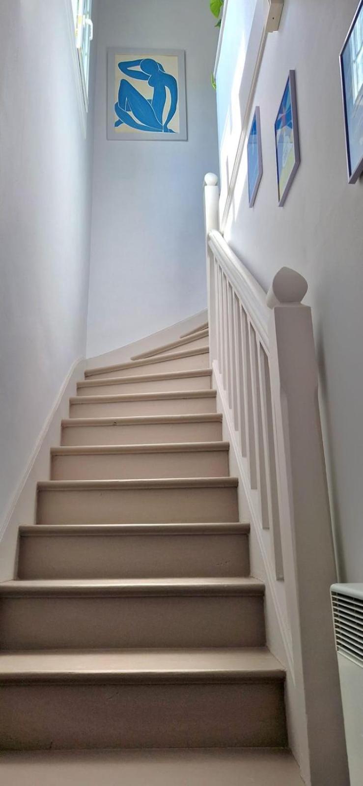 Bel Appartement, 2 Chambres, Parking, Proximite Et Centre *